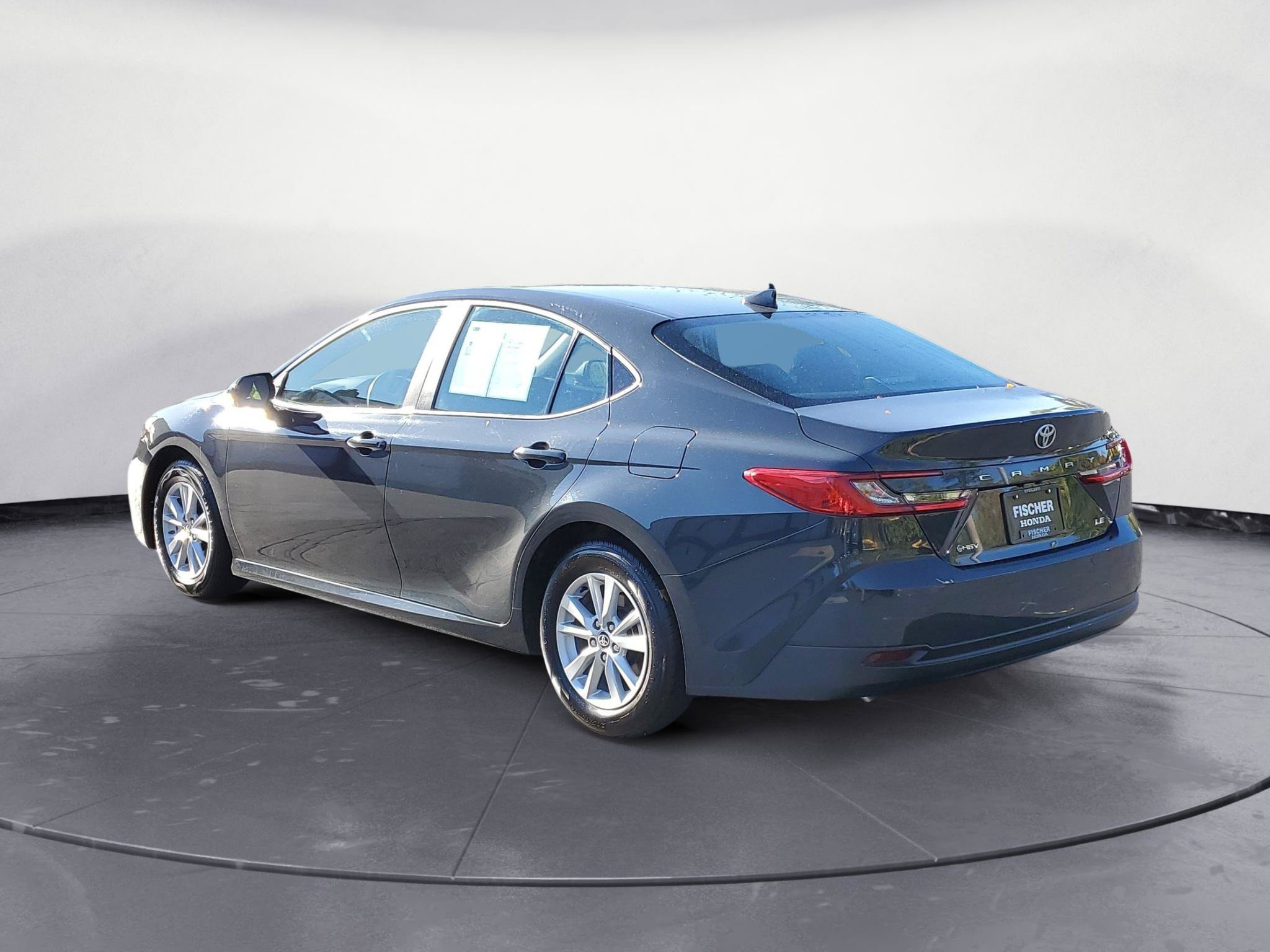 Used 2025 Toyota Camry LE FWD image 4