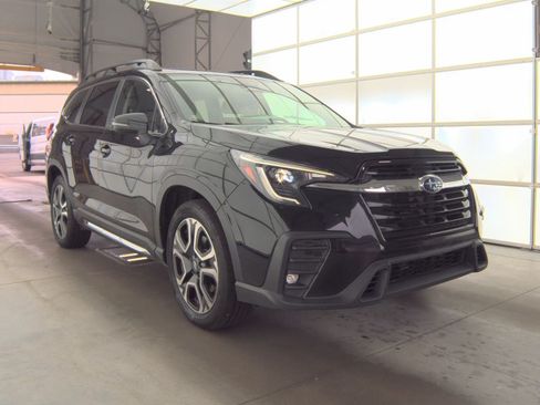 Used 2023 Subaru Ascent Limited AWD/4WD image 6