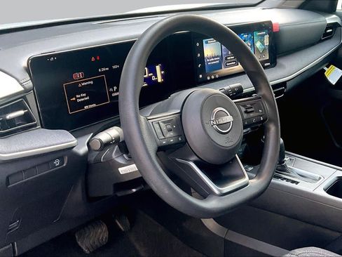Certified 2026 Nissan Kicks SV FWD image 17