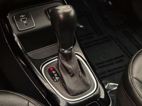 Used 2019 Jeep Compass Altitude image 28