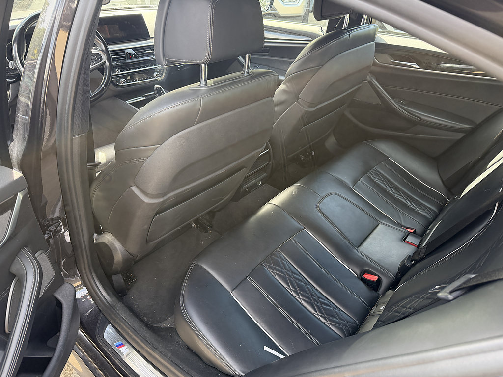 Used 2018 BMW 540i xDrive AWD/4WD image 6