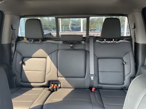 New 2026 Chevrolet Silverado 1500 LT Trail Boss w/ Safety Package image 16