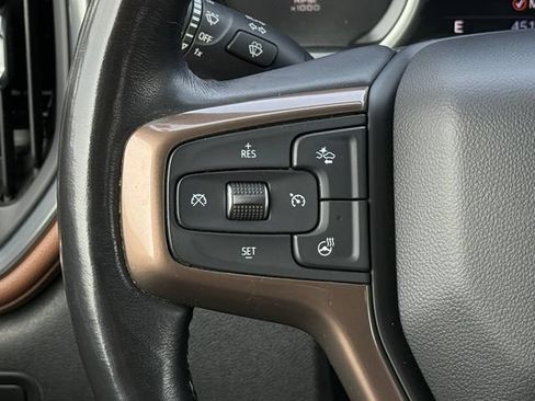 Used 2021 Chevrolet Silverado 1500 High Country w/ Technology Package AWD/4WD image 18
