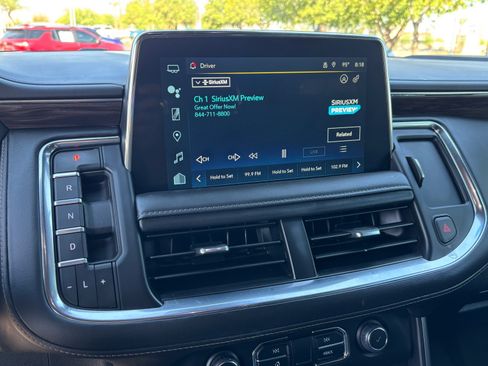 Used 2023 Chevrolet Suburban Z71 w/ Luxury Package AWD/4WD image 14
