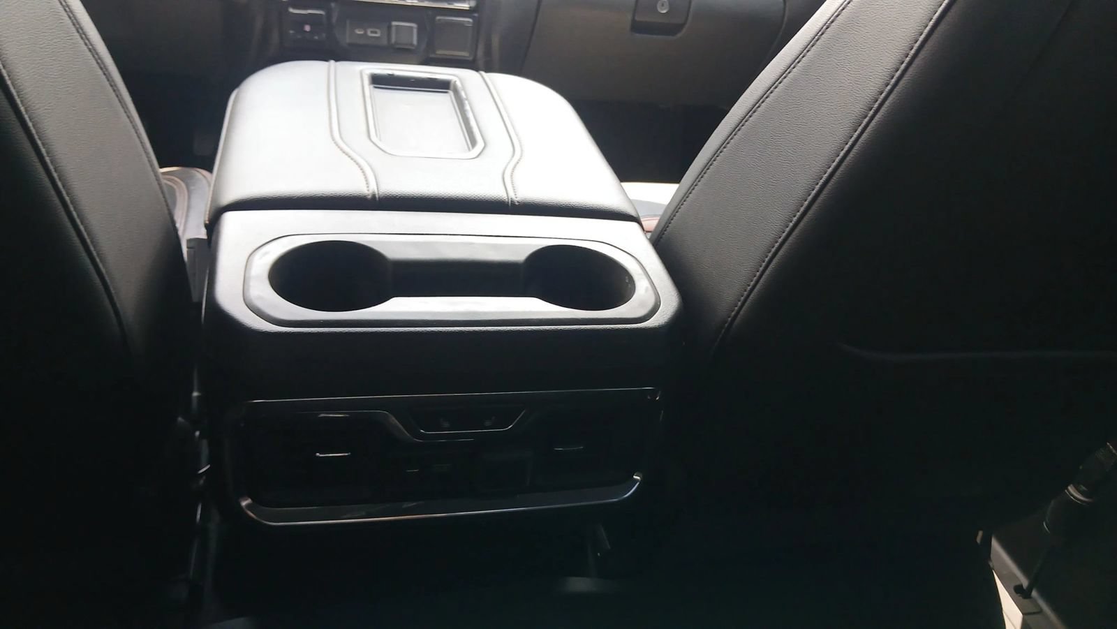 Used 2020 GMC Sierra 1500 AT4 w/ Off Road Performance Package AWD/4WD image 25