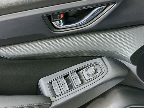 Used 2024 Subaru Ascent Premium w/ Convenience Package image 15