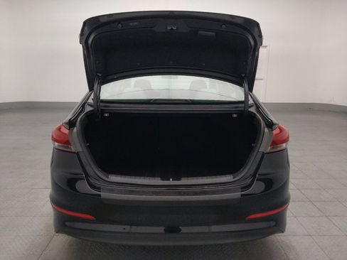 Used 2018 Hyundai Elantra SE FWD image 29