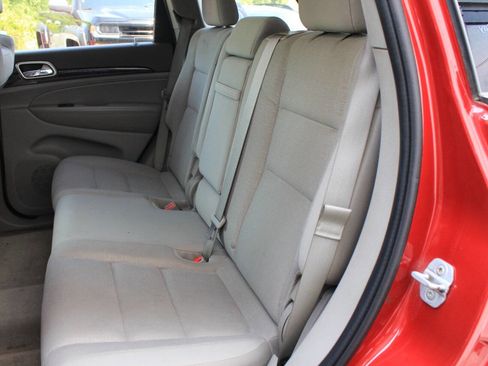 Used 2011 Jeep Grand Cherokee Laredo image 13