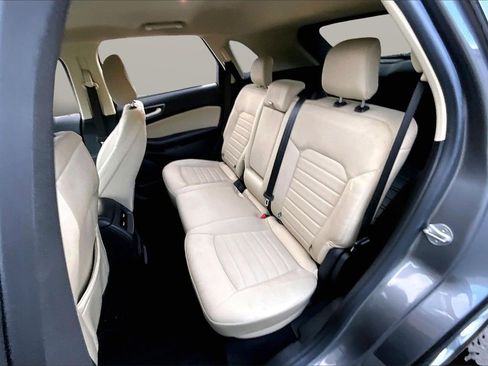 Used 2021 Ford Edge SE w/ Cargo Accessory Package image 20