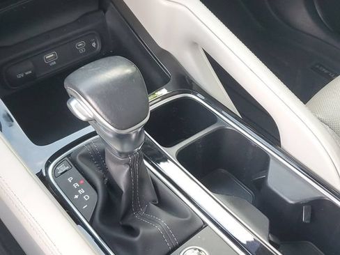 Certified 2023 Kia Telluride EX w/ EX Captain's Chair Package FWD image 27