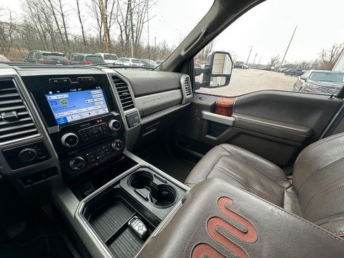 Used 2017 Ford F350 King Ranch w/ Chrome Package AWD/4WD image 23