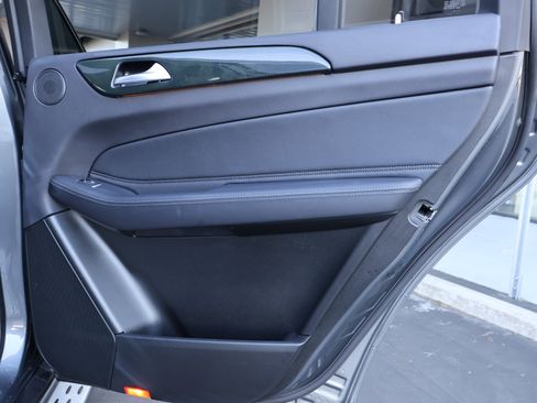 Used 2018 Mercedes-Benz GLS 450 GLS 450W4 image 18