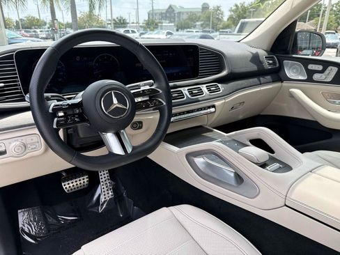 Certified 2026 Mercedes-Benz GLS 450 4MATIC image 17