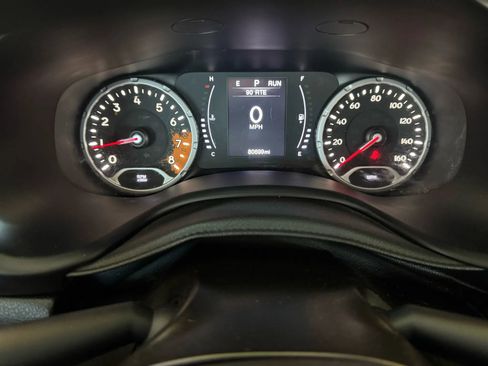 Used 2018 Jeep Renegade Latitude image 13