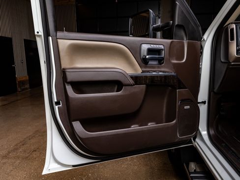 Used 2016 GMC Sierra 2500 Denali w/ Duramax Plus Package image 31