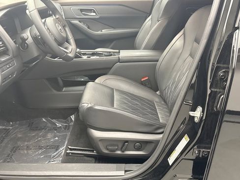 Used 2023 Nissan Rogue Platinum w/ Platinum Premium Package AWD/4WD image 11
