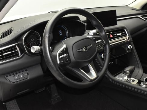 Used 2025 Genesis G70 2.5T AWD/4WD image 17