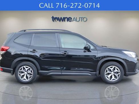 Used 2021 Subaru Forester Premium image 7