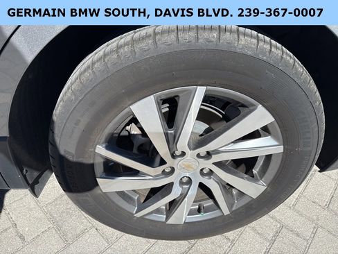 Used 2024 Chevrolet Equinox Premier image 18