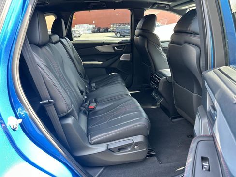 Used 2026 Acura MDX A-Spec image 13