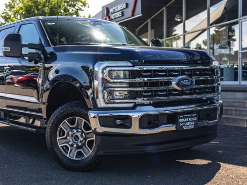Used 2025 Ford F350 Lariat w/ Camper Package AWD/4WD image 3