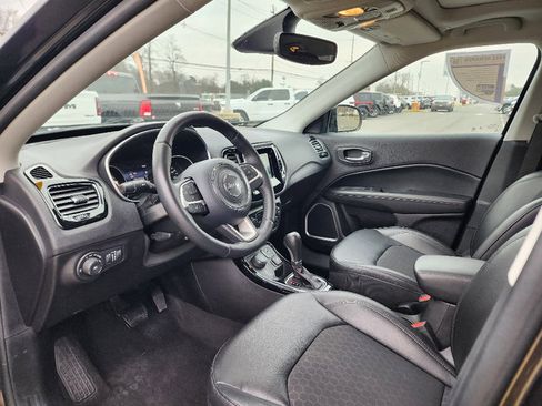 Used 2019 Jeep Compass Altitude image 35