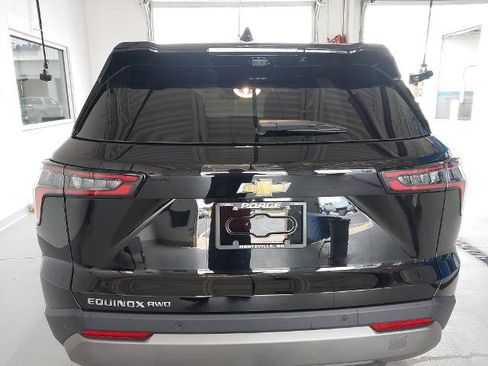 New 2026 Chevrolet Equinox LT w/ Convenience Package II AWD/4WD image 33