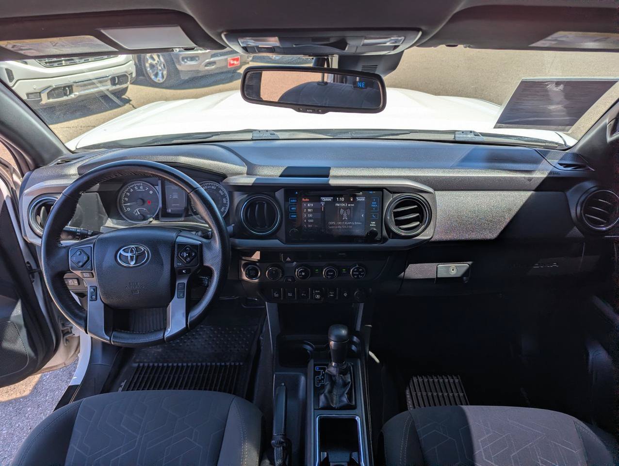 Used 2018 Toyota Tacoma TRD Sport w/ Technology Package AWD/4WD image 20