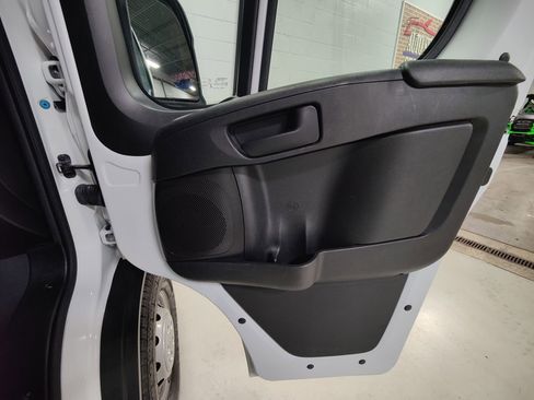 Used 2023 RAM ProMaster 3500 w/ Driver Convenience Group FWD image 4