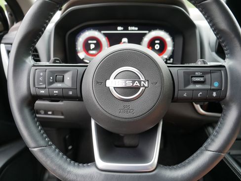 Certified 2023 Nissan Rogue Platinum w/ Platinum Premium Package AWD/4WD image 25