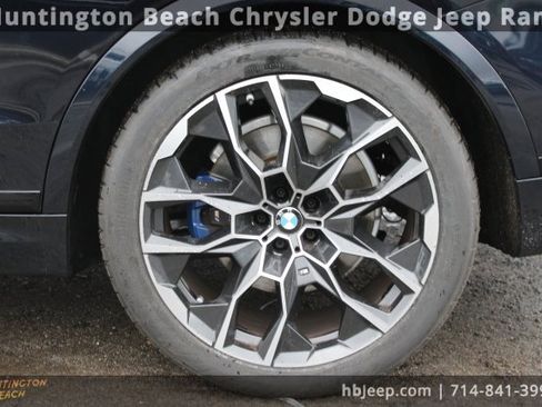 Used 2023 BMW X7 xDrive40i w/ M Sport Package image 8