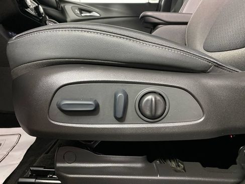 Used 2023 Buick Encore GX Select w/ Sport Touring Package FWD image 12