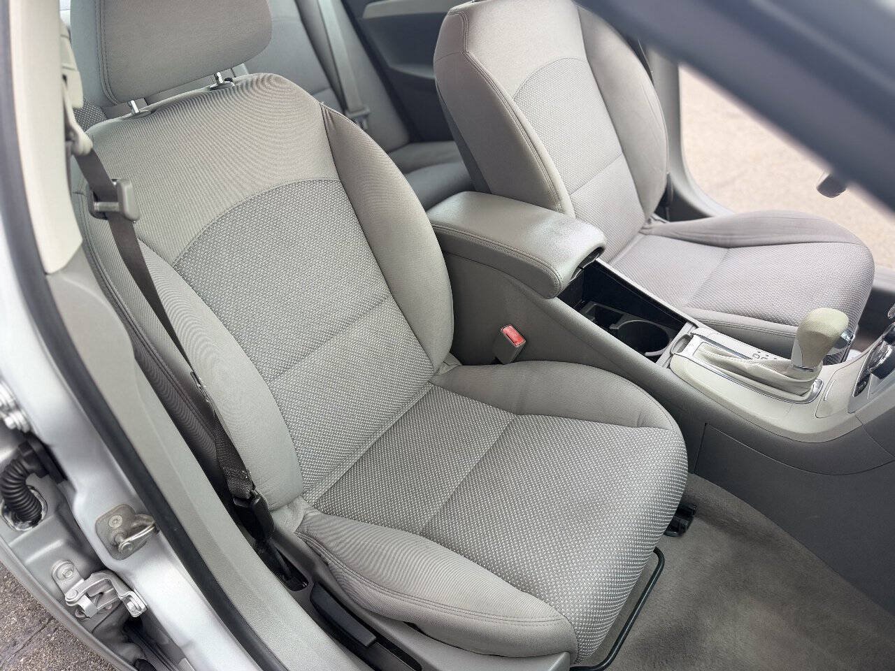Used 2012 Chevrolet Malibu LS FWD image 13