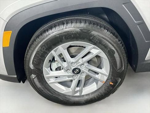 New 2026 Hyundai Tucson SE image 19