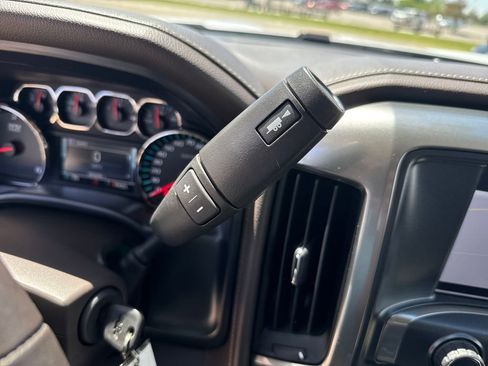 Used 2018 Chevrolet Silverado 1500 LTZ w/ Sport Package AWD/4WD image 30