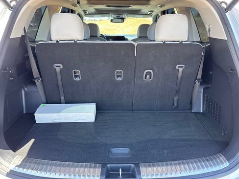 Used 2024 Kia Telluride SX w/ Towing Package AWD/4WD image 16