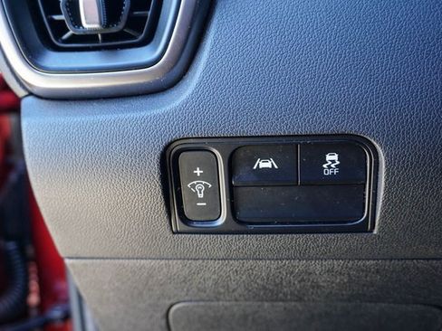 Used 2023 Kia Sorento LX image 12