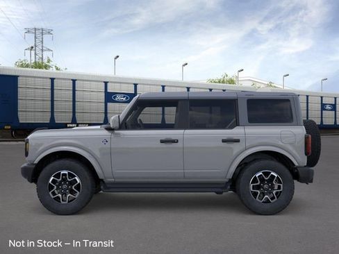 New 2026 Ford Bronco Outer Banks AWD/4WD image 3