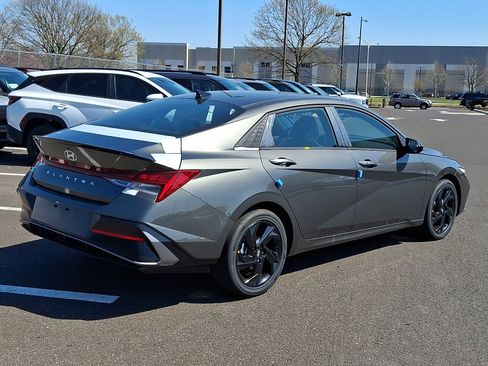 New 2026 Hyundai Elantra SEL Sport Premium FWD image 6