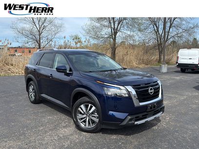 Used 2025 Nissan Pathfinder SL