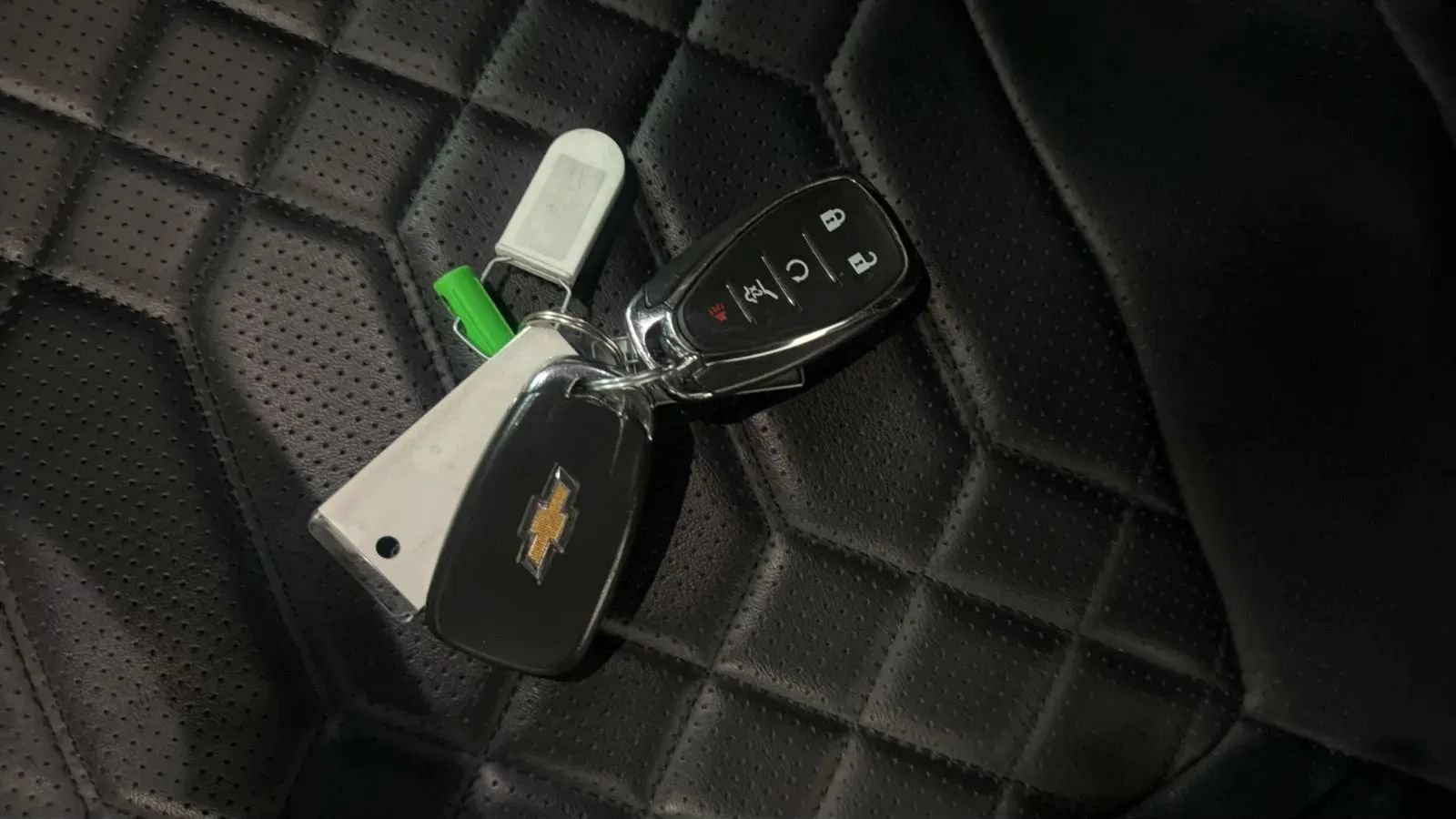 Used 2018 Chevrolet Equinox LT FWD image 25