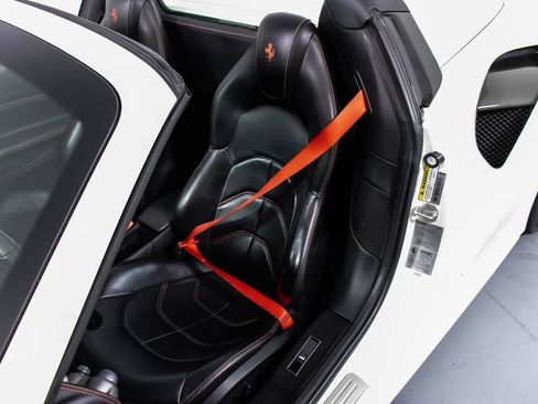 Certified 2019 Ferrari 488 Spider RWD image 6
