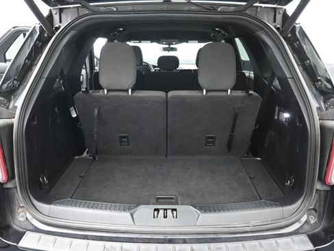 Used 2020 Ford Explorer XLT RWD image 28