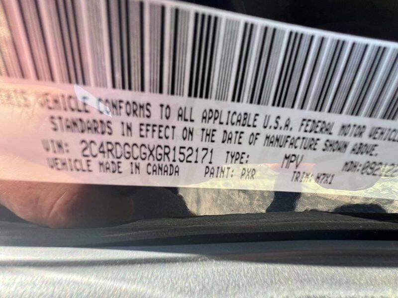 Used 2016 Dodge Grand Caravan SXT FWD image 61
