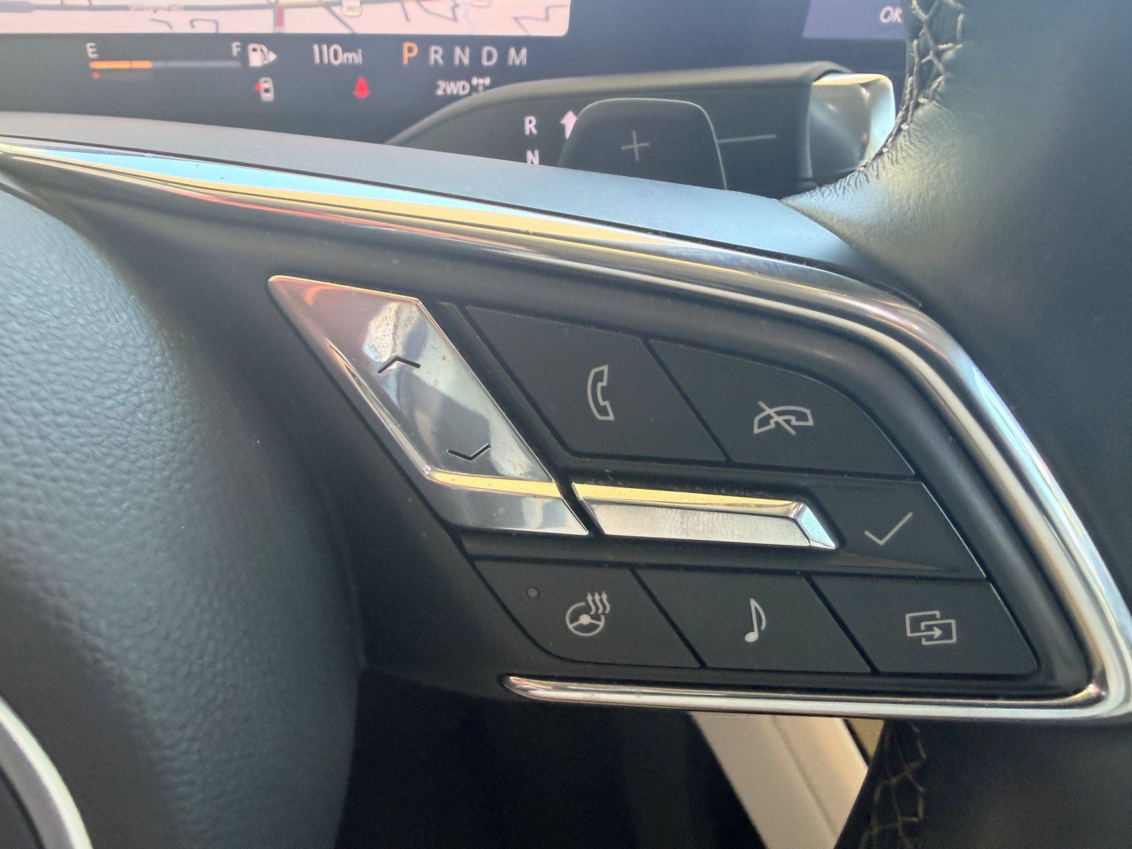 Used 2025 Buick Envision Avenir AWD/4WD image 17