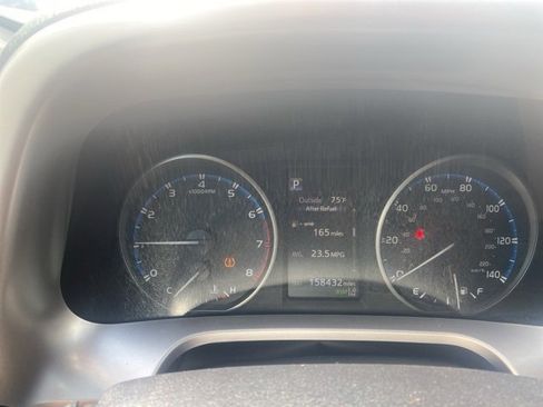 Used 2018 Toyota RAV4 XLE image 20