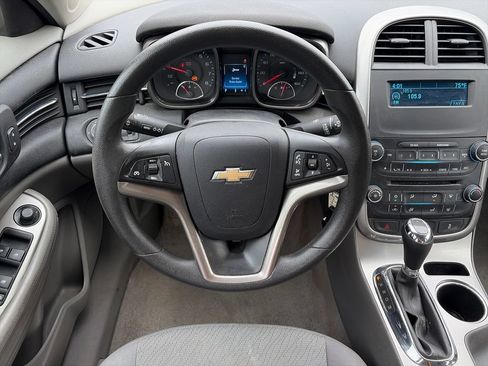 Used 2014 Chevrolet Malibu LS FWD image 10