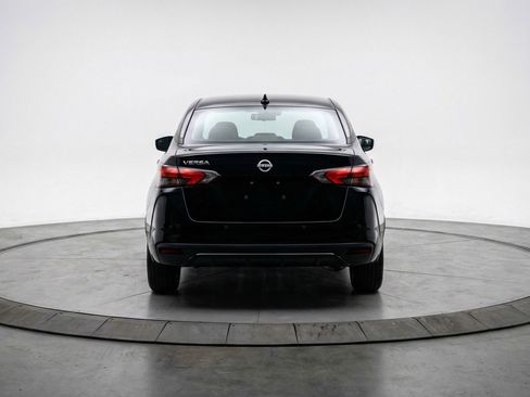 Used 2025 Nissan Versa SV image 7