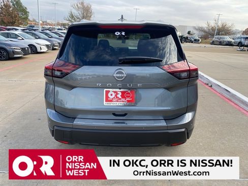 New 2026 Nissan Rogue SV w/ SV Premium Package image 4