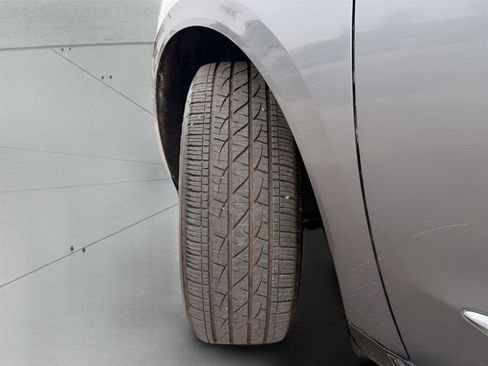 Used 2020 Buick Enclave Premium w/ Sun and Sites Package image 32